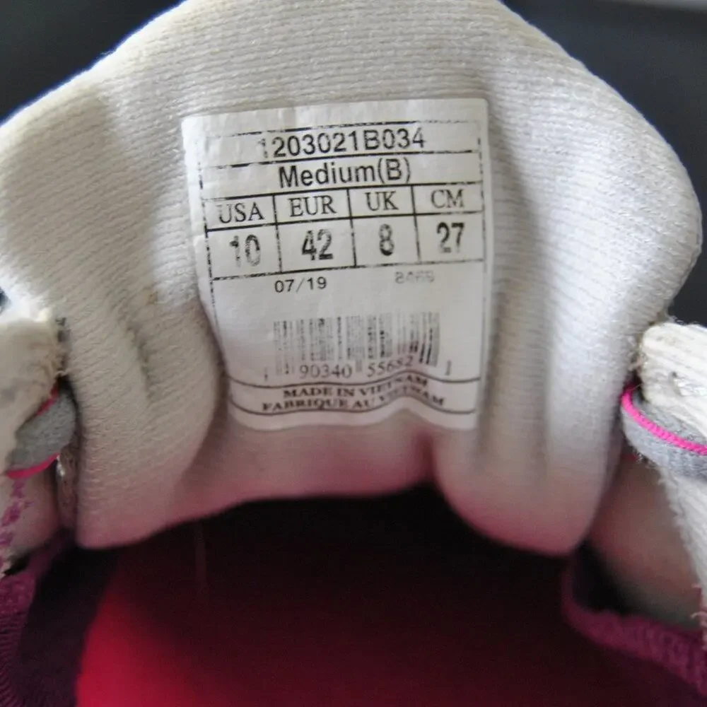 Brooks Revel 3 Pink and Gray Running Shoe Size 10